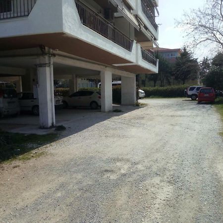 Jonnys Ferienwohnung Peraía Exterior foto